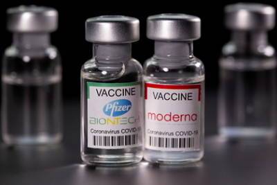 В США предупредили о новых возможных рисках после вакцин от COVID-19 - lenta.ru - Сша