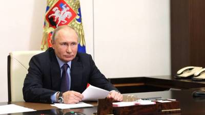 Владимир Путин - Более 100 тысяч обращений поступило от россиян к прямой линии Путина - vm.ru - Россия