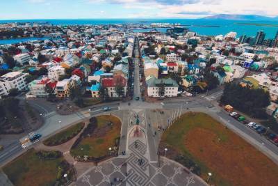 Исландия первой в Европе убрала все коронавирусные ограничения - mk.ru - Исландия