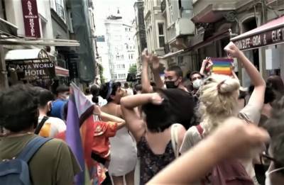 В Стамбуле полиция жестко разогнала демонстрацию сторонников ЛГБТ и мира - cursorinfo.co.il - Турция - Стамбул