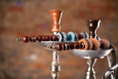 Четырех нижегородцев оштрафовали за курение кальянов на набережной - runews24.ru