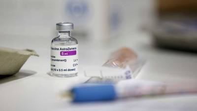 Иорданец скончался через 10 минут после вакцинации AstraZeneca - iz.ru - Англия - Израиль - Иордания - Маан