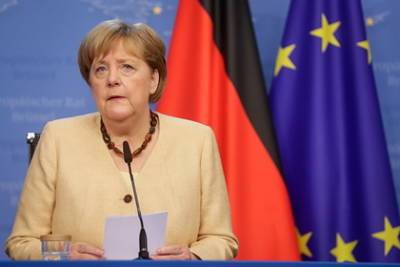 Эммануэль Макрон - Ангела Меркель - Меркель захотела запретить британцам въезд в Евросоюз - lenta.ru - Франция - Англия - Германия - Евросоюз