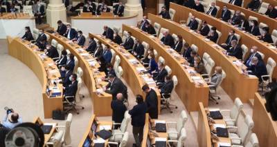 Ираклий Гарибашвили - В парламенте Грузии сегодня ждут премьер-министра для продолжения политических дебатов - sputnik-georgia.ru - Грузия - Тбилиси