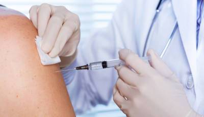 В Британии начали тестировать новую COVID-вакцину от AstraZeneca - vchaspik.ua - Украина - Англия - Швеция - Польша - Бразилия - Юар