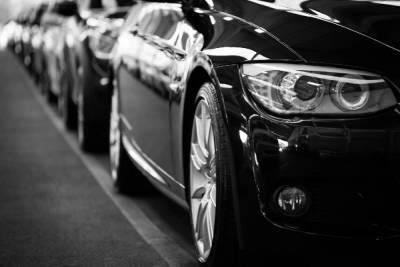 Продажи легковых автомобилей в Петербурге выросли в 1,5 раза - abnews.ru - Петербурга