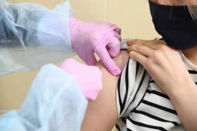 В Астраханскую область поступило 15 тысяч вакцины от COVID-19 - volg.mk.ru - Астраханская обл.