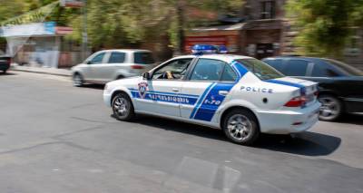 В Ереване вооруженный мужчина ограбил офис кредитной организации - ru.armeniasputnik.am - Армения - Ереван