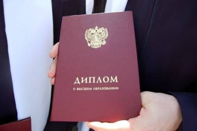 В этом году выпускники Костромкого университета получали дипломы в восьми местах - yar.mk.ru - Кострома
