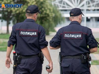 Полицейские обокрали упавшего на улице старика, пока ждали скорую - bloknot.ru