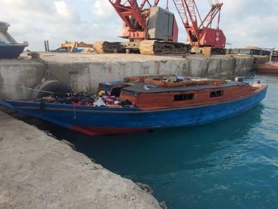 На Карибах нашли лодку-призрак с 20 мертвецами, которых убило неизвестно что - bloknot.ru - Индия - Доминиканская Республика - Острова Теркс и Кайкос