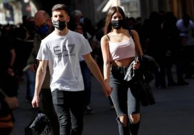 В Италии отменили обязательное ношение масок на улице - vchaspik.ua - Украина - Италия