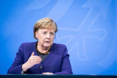 Ангела Меркель - Видеообращение Меркель ко дню начала ВОВ подверглось критике в Сети - yur-gazeta.ru - Германия