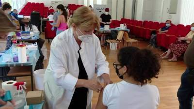 Чтобы сдержать "Дельту": страны мира наращивают темпы вакцинации - vesti.ru - Индия - Бразилия