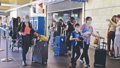 8 израильтян сняты с рейса в Россию в аэропорту Бен-Гурион: пытались вылететь по иностранным паспортам - vesty.co.il - Россия - Израиль
