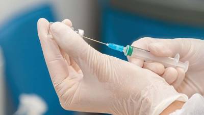 Журнал The Lancet написал об эффективности китайской вакцины CoronaVac - iz.ru - Израиль