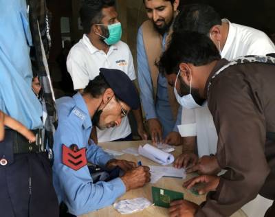 В Пакистане заработчане штурмовали центр вакцинации - enovosty.com - Пакистан - Саудовская Аравия - Исламабад