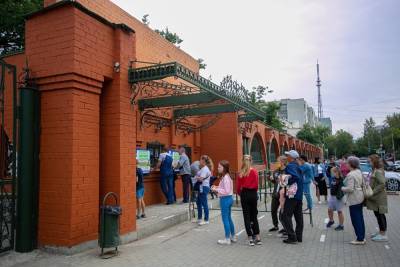В зоопарке Екатеринбурга начнут ставить прививки от ковида - znak.com - Екатеринбург
