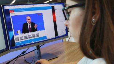 Владимир Путин - Дмитрий Песков - Кремль подтвердил проведение «Прямой линии с Владимиром Путиным» в 2021 году - gazeta.ru - Россия - Президент