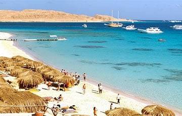 Халед Аль-Анани - В Египте вакцинировали весь персонал на курортах Красного моря и Южного Синая - charter97.org - Египет