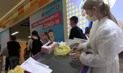 В России отказались от идеи вакцинировать 60% населения - gubdaily.ru - Россия