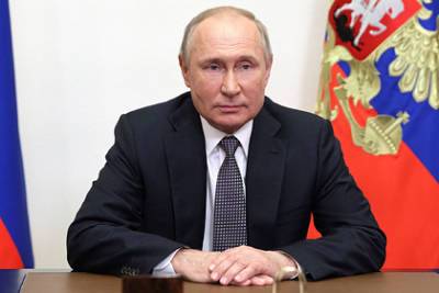 Владимир Путин - Путин дал совет желающим вакцинироваться - lenta.ru - Россия