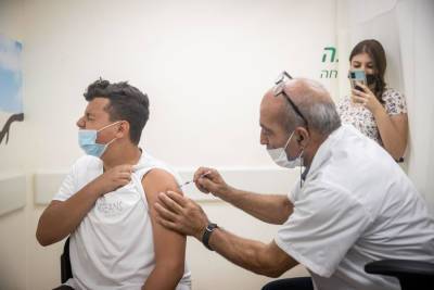 В Израиле рекордное дневное число вакцинированных с середины марта - news.israelinfo.co.il - Израиль