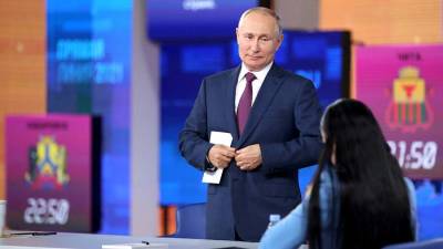 Владимир Путин - Путин рассказал, кто крахмалит ему рубашки - iz.ru - Россия - Израиль
