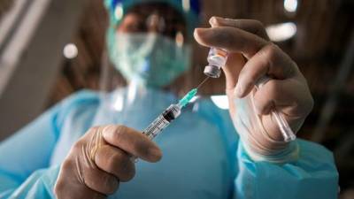 Во всем мире сделано более 3 миллиардов прививок от COVID-19 - Bloomberg - unn.com.ua - Украина - Китай - Киев