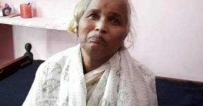 Индия - Умершая от COVID женщина вернулась из больницы после своих похорон - ren.tv