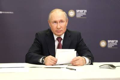 Владимир Путин - Путин оценил ситуацию с вакцинами фразой своя рубашка ближе к телу - mk.ru - Россия - Президент