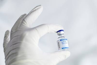 Прививка от коронавируса может войти в национальный календарь вакцинации - mk.ru - Россия