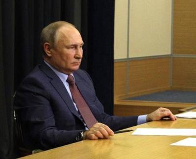 Владимир Путин - Путин назвал сферы, в которые Россия в ближайшие годы намерена нарастить вложения - argumenti.ru - Россия