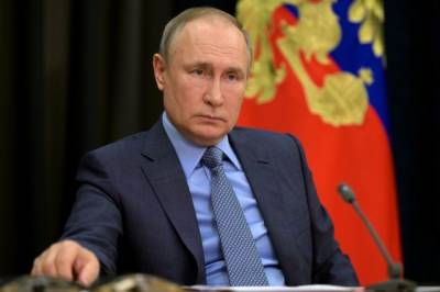 Владимир Путин - Путин: объем средств на борьбу с пандемией в России составил 4,5% ВВП - aif.ru - Россия - Президент