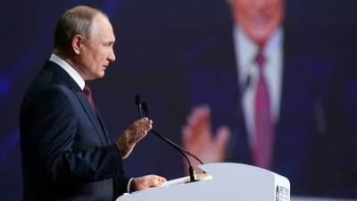 Владимир Путин - «Для всех регионов»: Путин предложил продлить льготную ипотеку до 1 июля 2022 года - russian.rt.com