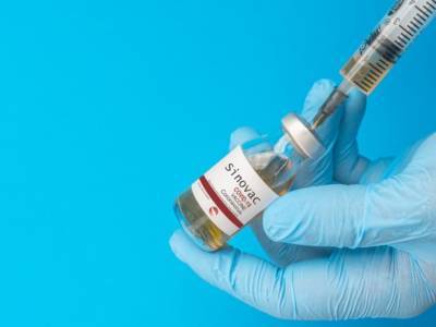 Инь Вэйдун - В Китае одобрили использование вакцины Sinovac для детей от трех лет - unn.com.ua - Китай - Киев