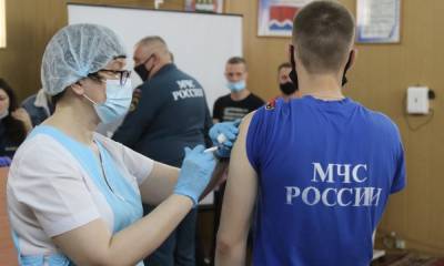 В Карелии сотрудники МЧС жалуются, что их заставляют делать прививки от ковида - gubdaily.ru - Россия - республика Карелия - Пресс-Служба