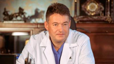 Андрей Каприн - Онколог Минздрава оценил безопасность прививок от COVID-19 для больных раком - runews24.ru - Россия