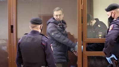 Алексей Навальный - Навального перевели из больницы в зону - vesti.ru