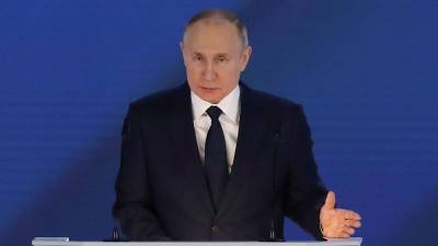 Владимир Путин - Путин призвал извлечь уроки из пандемии - gazeta.ru - Россия - Президент