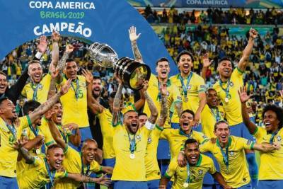 Футболисты сборной Бразилии согласились сыграть на Кубке Америки - sport.ru - Бразилия - Аргентина - Колумбия