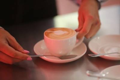 Чрезмерное употребление кофе увеличивает риск развития глаукомы - volg.mk.ru