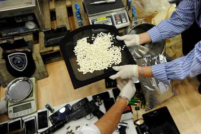 В Европе стали производить больше наркотиков из-за пандемии - lenta.ru