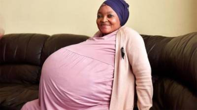 Власти Африки не могут найти женщину, якобы родившую 10 детей за раз - sharij.net - Юар