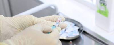 В Кургане из-за дефицита вакцин остановили работу прививочных пунктов в ТЦ и МФЦ - runews24.ru - Курганская обл.