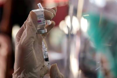 Южная Корея перестанет вакцинировать молодежь AstraZeneca из-за тромбоза - lenta.ru - Южная Корея