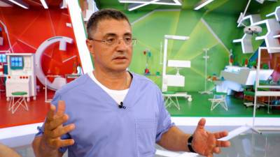 Александр Мясников - Доктор Мясников рассказал, можно ли "смешивать" разные вакцины - vesti.ru