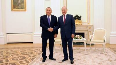 Владимир Путин - Нурсултан Назарбаев - Назарбаев рассказал Путину, как российские врачи спасли его от коронавируса - 5-tv.ru - Россия - Казахстан