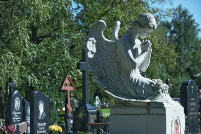Кладбище в Петербурге предостерегли от незаконного захоронения миллиардера Бурлакова - abnews.ru - Санкт-Петербург