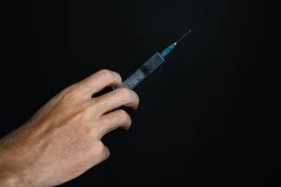 Регулятор ЕС заявил об опасности вакцин Pfizer и Moderna для сердца - news.vse42.ru